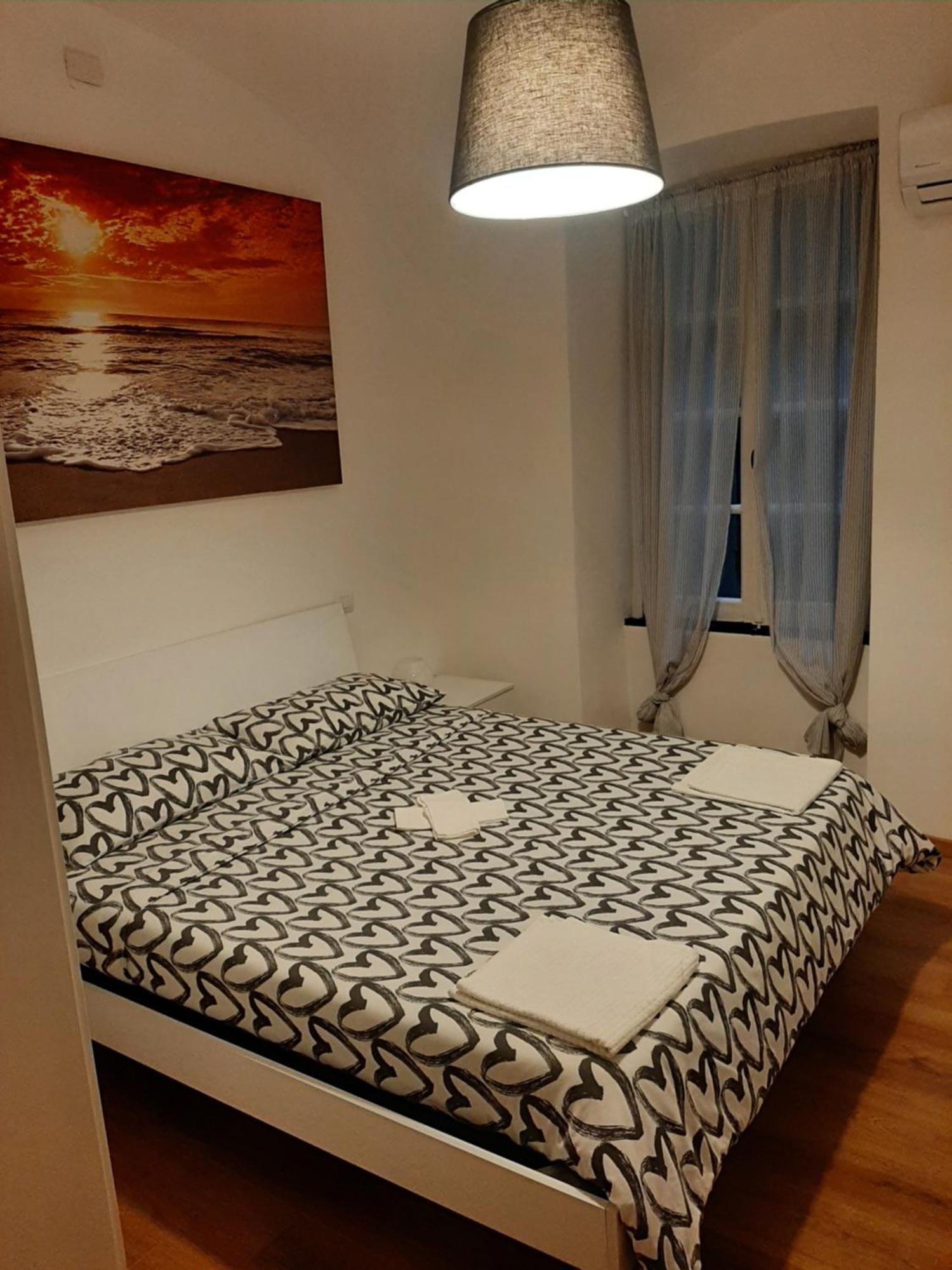 The First Luccoli Garibaldi Rolli Apartamento Génova Exterior foto