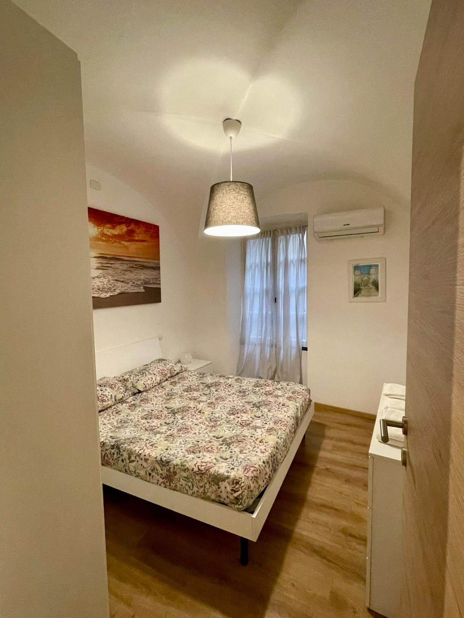 The First Luccoli Garibaldi Rolli Apartamento Génova Exterior foto